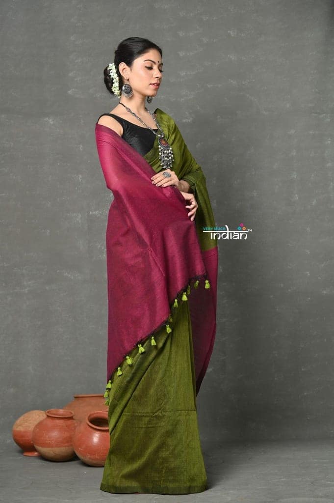Tyohaar ~ Pure Mul Cotton Handloom Saree ~ Mehendi Green view 3