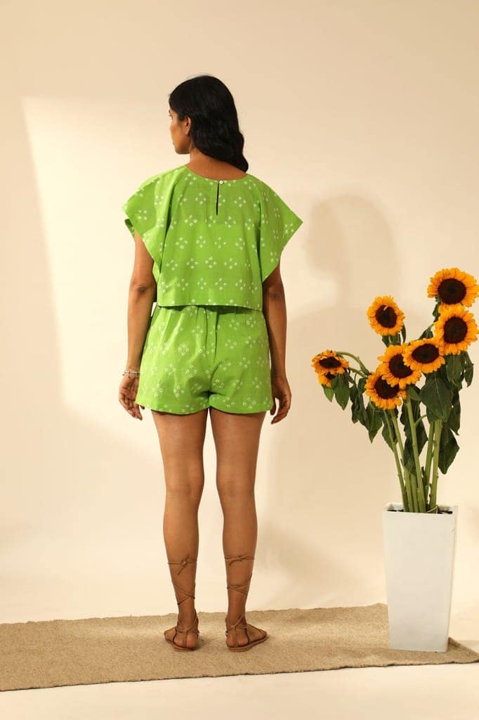 Bandhani Paper Bag Waist Shorts In Lime Green view 7
