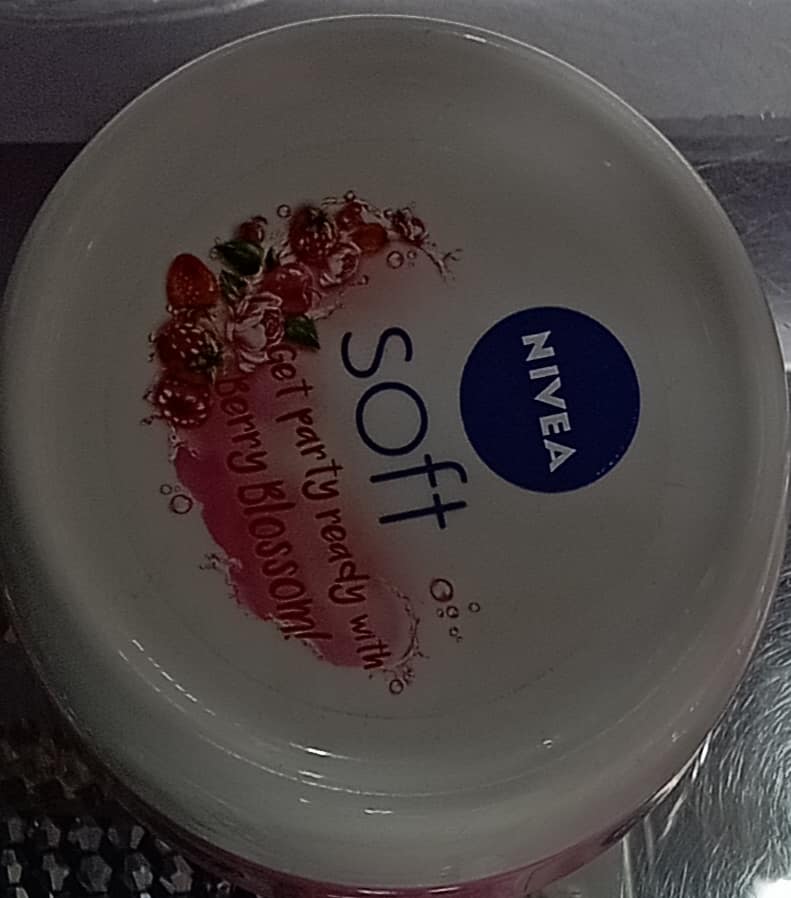 Nivea soft