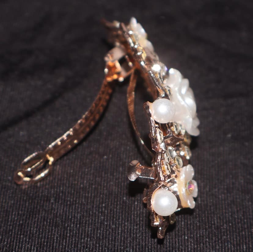 Elegant Pearl & Crystal Embellished Hair Accessory view 4