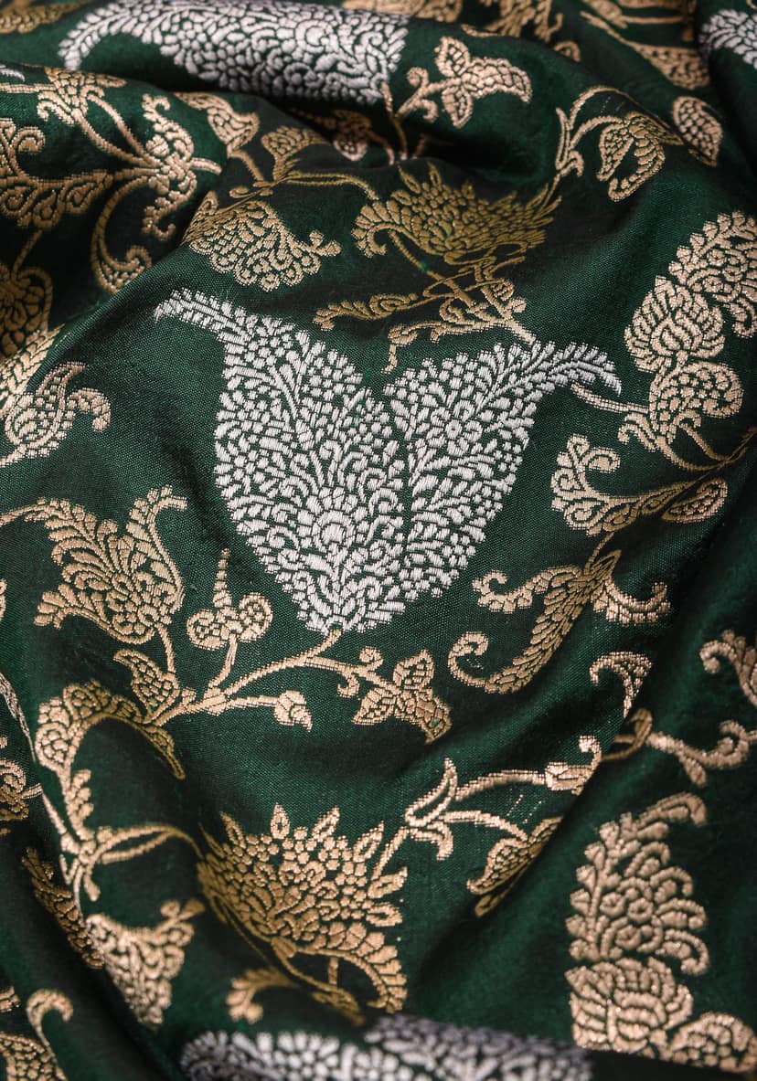 Exquisite Paisley Motif Alfi Jaal Brocade Banarasi Katan Silk Saree in Green | SILK MARK CERTIFIED view 6