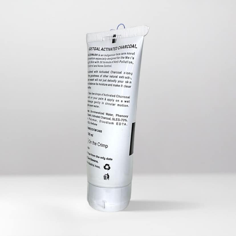 Glow & Clean Whitening Activated Charcoal Face Wash - Pore Minimizing & Oil Control view 4