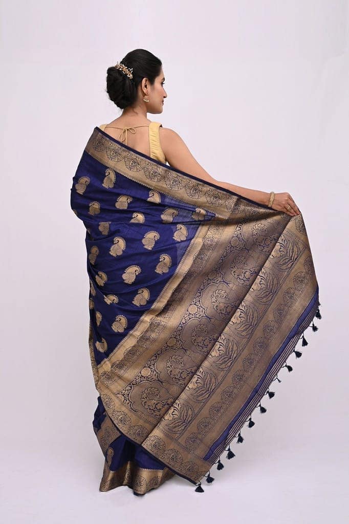 Beautiful Navy Blue Saree With Modish Design and Zari Border view 2