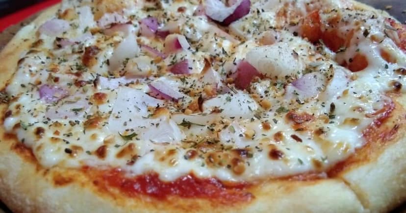 Onion Crunch Pizza Small