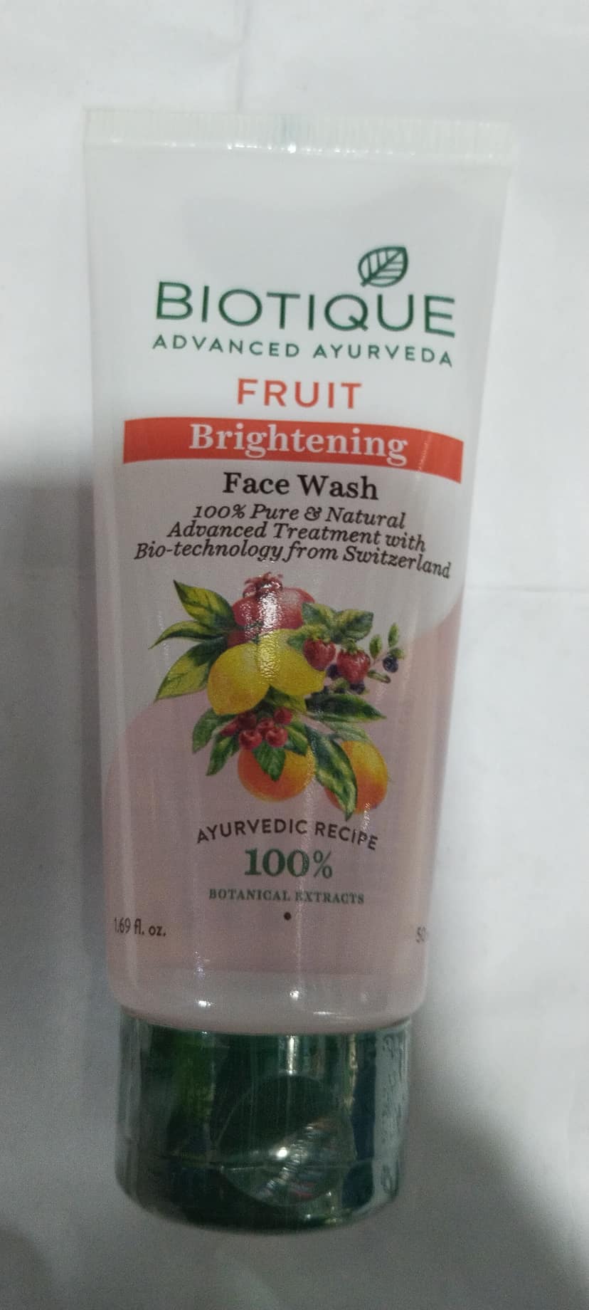 Biotique Advanced ayurveda Fruit Brightening Face wash