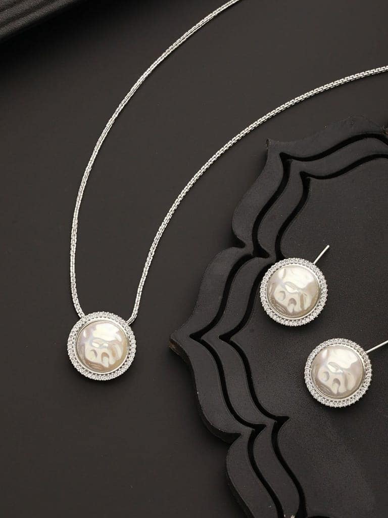 Silver Plated Natural Seawater Round Pearl CZ Minimal Locket Jewellery Set view 3