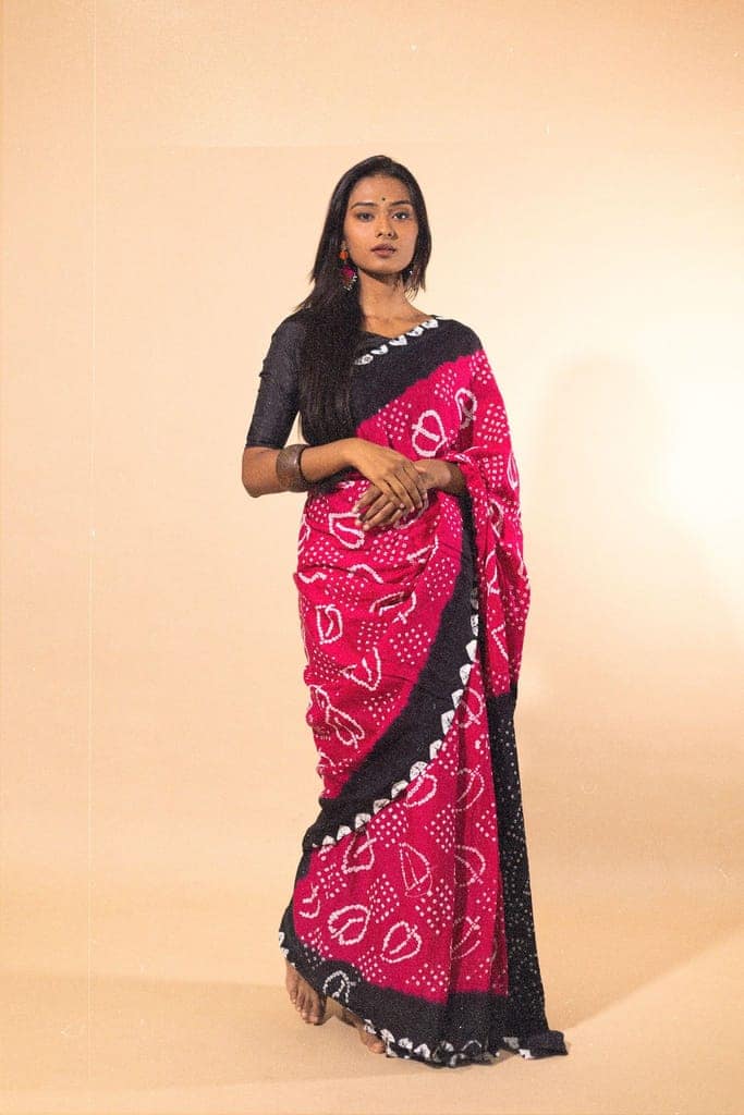 Boond - KaisoriBandhani pink and black Bandhani cotton saree view 2