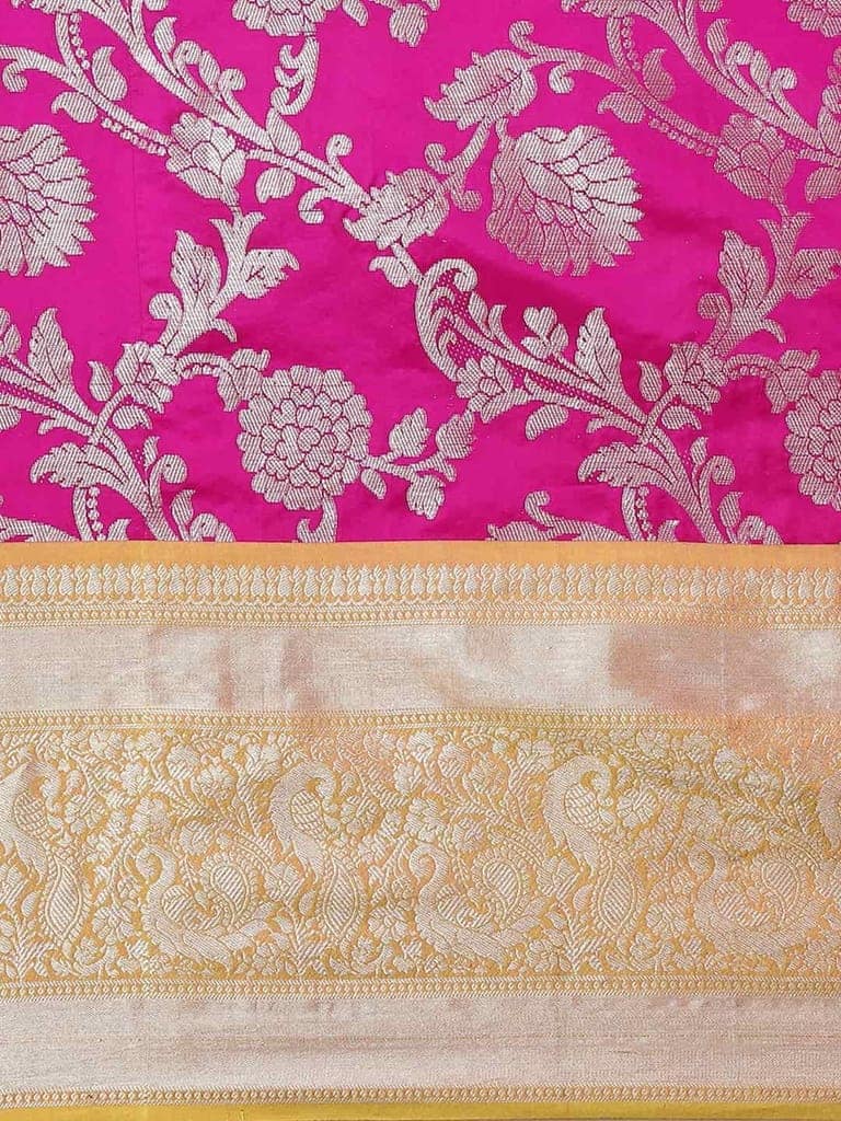 Women's Brocade Soft Silk Zari Woven Saree With Unstiched Blouse Piece view 4