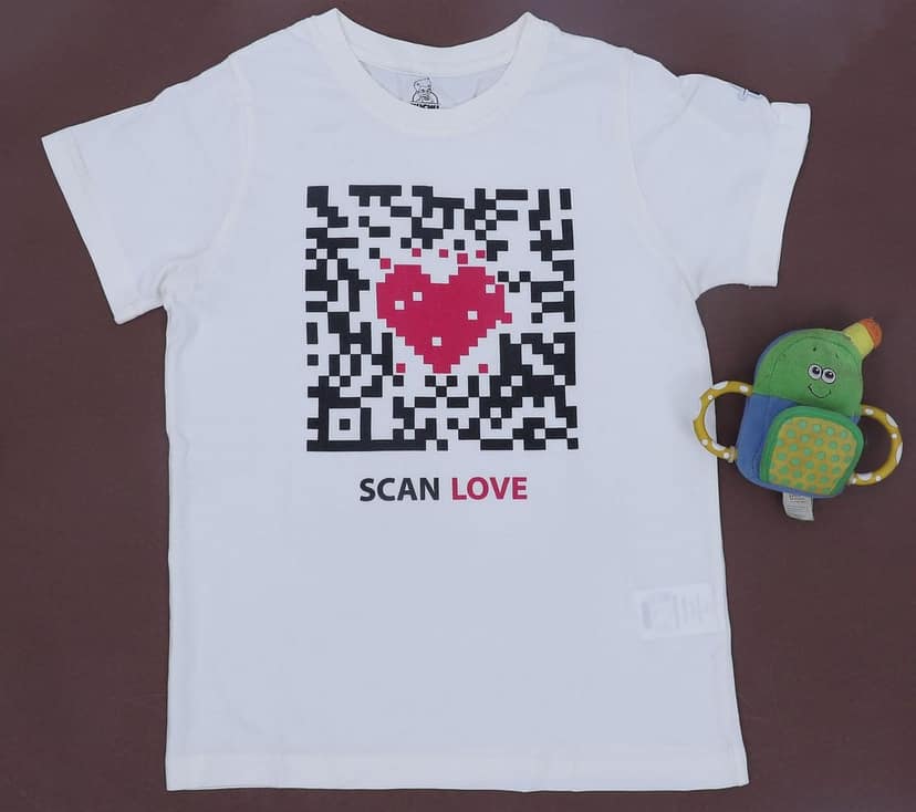 KUCHU Kids T-Shirt with Scan Love Print | Soft Cotton Tee | Lightweight | Skin-Friendly | Everyday Wear | Age 8–9 Years view 3