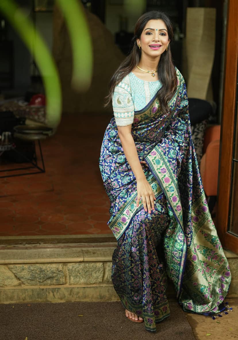 Exquisite Banarasi Patola Meenakari Katan Silk Saree in Blue with Intricate Pallu | SILK MARK CERTIFIED view 3