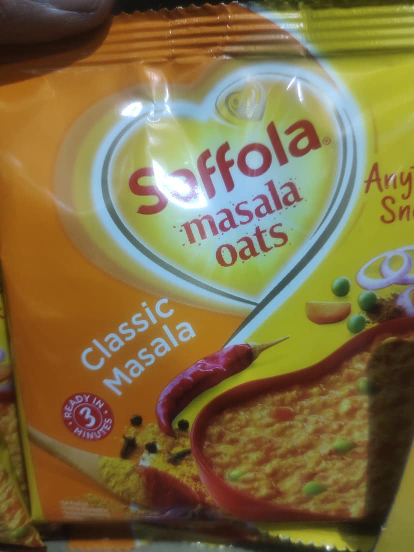 Saffola Masala Oats - Classic Masala, Fibre Rich, Healthy Snack,