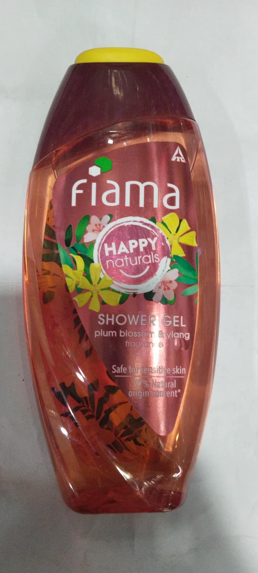 Fiama Happy Naturals Shower gel Plum blossom & ylang Fragrance