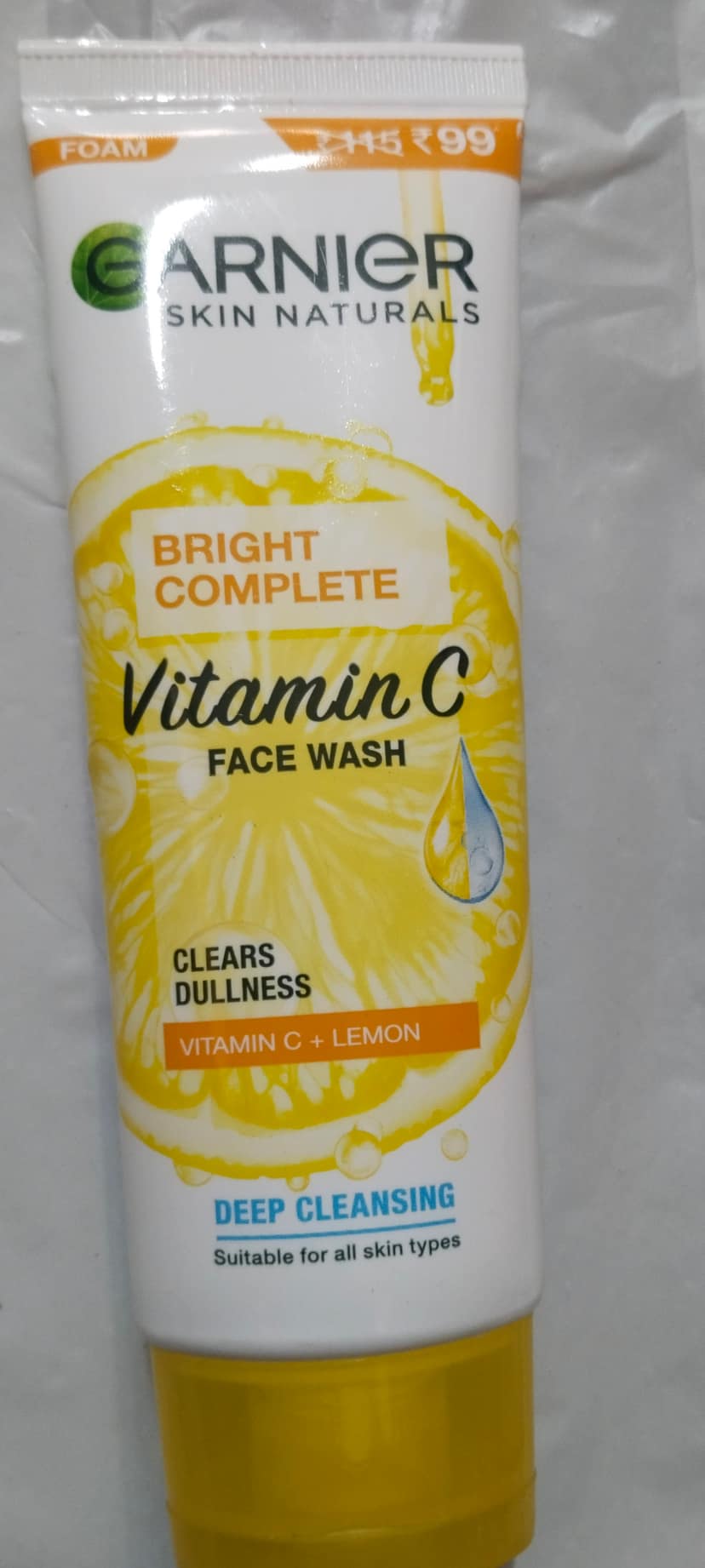 Garnier Bright Complete Vitamin c Face wash
