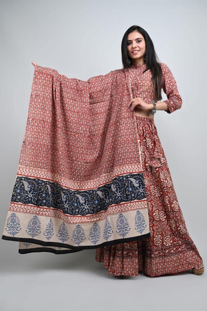 Cotton Lehanga Handblock Printed Medium Carmine Red Color and Top With Mulmul Dupatta (Size 34-46)-6122 view 2