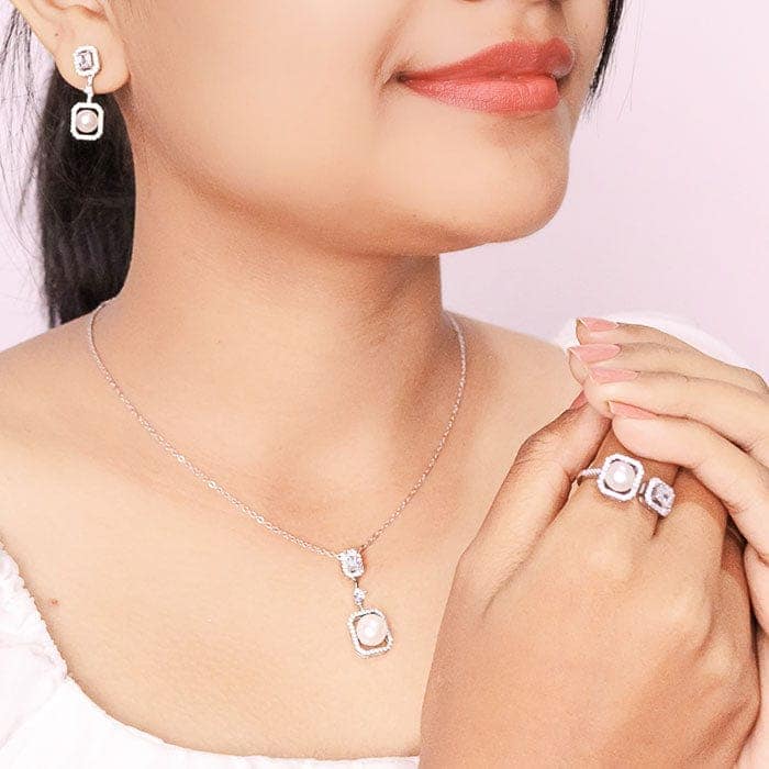 Silver Precious Pearl Set view 2