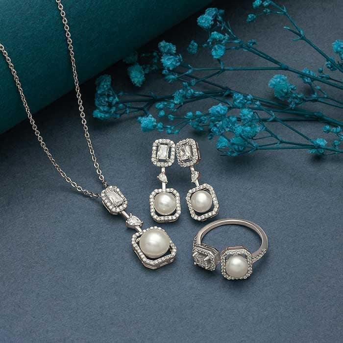 Silver Precious Pearl Set view 3