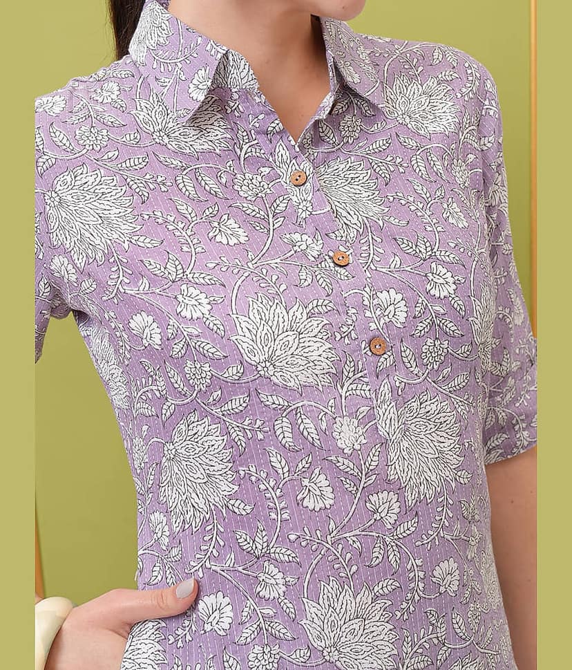 Vishudh Women Cotton Printed Straight Kurti With Pants ( Purple ) view 5