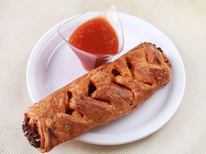 Butter Chicken Puff