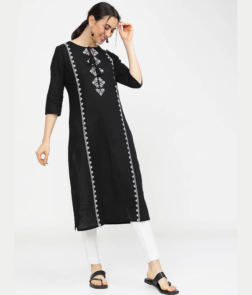 Vishudh Women Cotton Printed Straight Kurti ( Black ) view 5