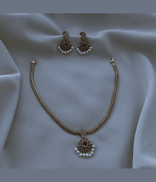 ROFARWORD Gold Brass Necklace Set ( Pack of 1 )