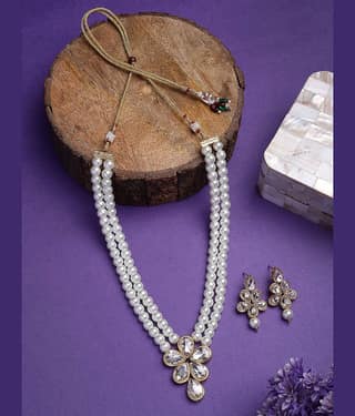 Sukkhi Maroon Alloy Necklace Set ( Pack of 1 )