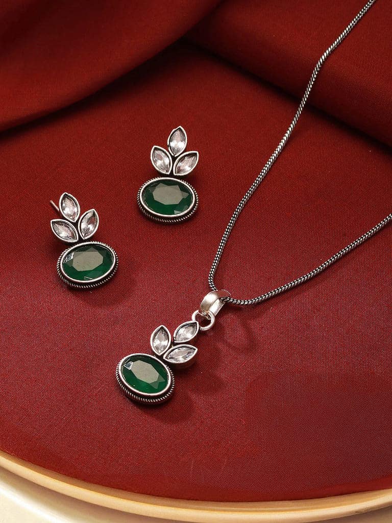 Oxidised Silver Toned Emerald Green & white Stone Studded Floral Minimal Pendant Chain Jewellery Set view 6