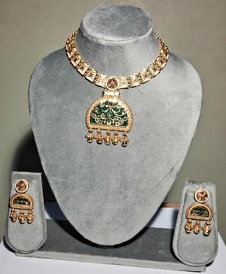 NECKLACE RAJ