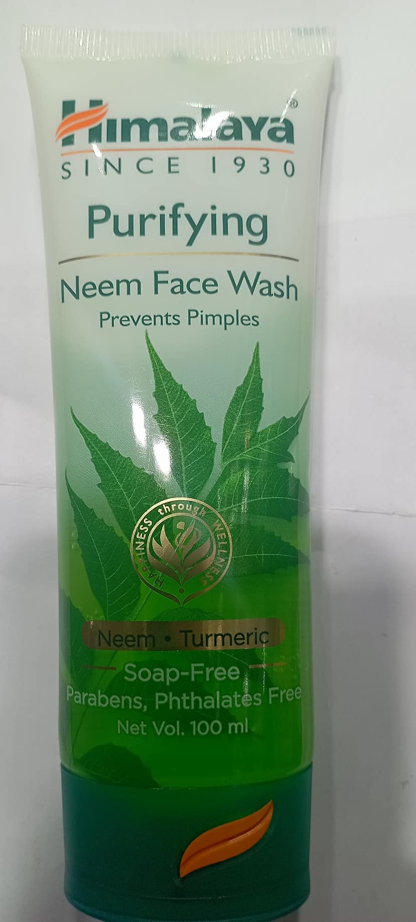Himalaya purifying neem face wash prevents pimples 100 ml