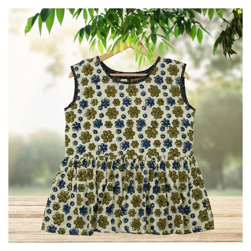 Garvi Gurjari (A Gujarat Govt Enterprise Cream Ajrakh Hand Block Printed Cotton Short Kurti(GGCACST04) view 2