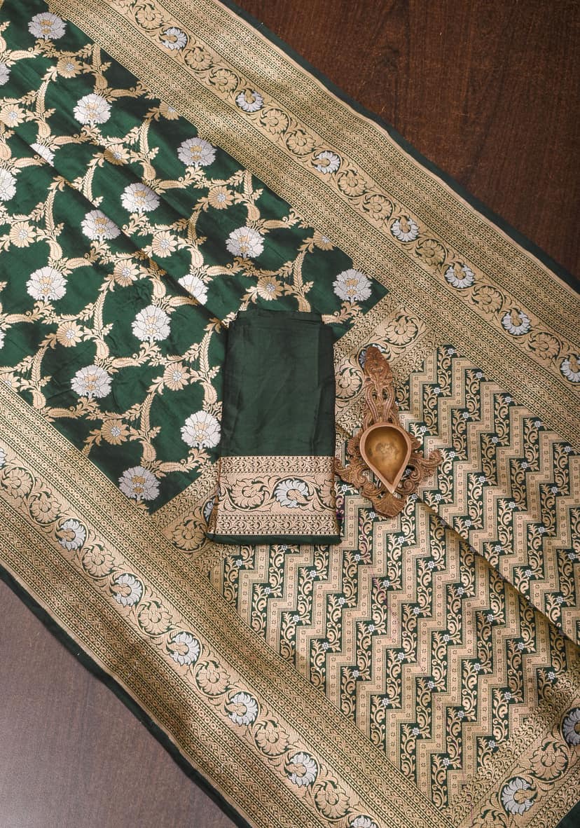 Exquisite Floral Alfi Jaal Brocade Banarasi Katan Silk Saree in Bottle Green | SILK MARK CERTIFIED view 4