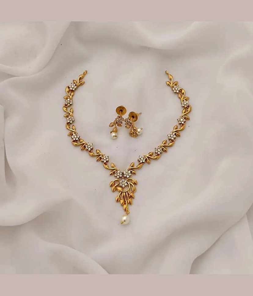 ROFARWORD Gold Brass Necklace Set ( Pack of 1 ) view 2