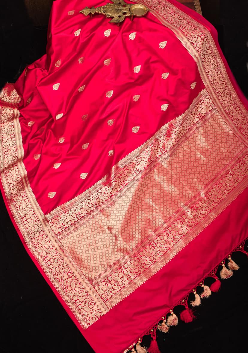 Pre-order Red Banarasi Mashru Silk Saree with Damask Buttas and Zari Border | SILK MARK CERTIFIED view 3