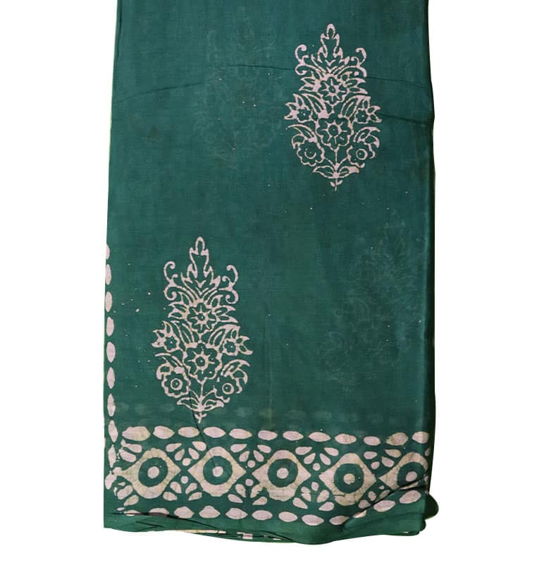 Handcrafted Batik Print Cotton Saree with Blouse Piece view 2