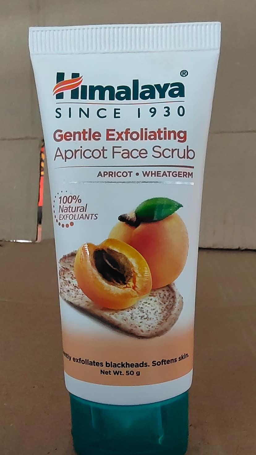 Himalaya gentle exfoliating apricot face scrub
