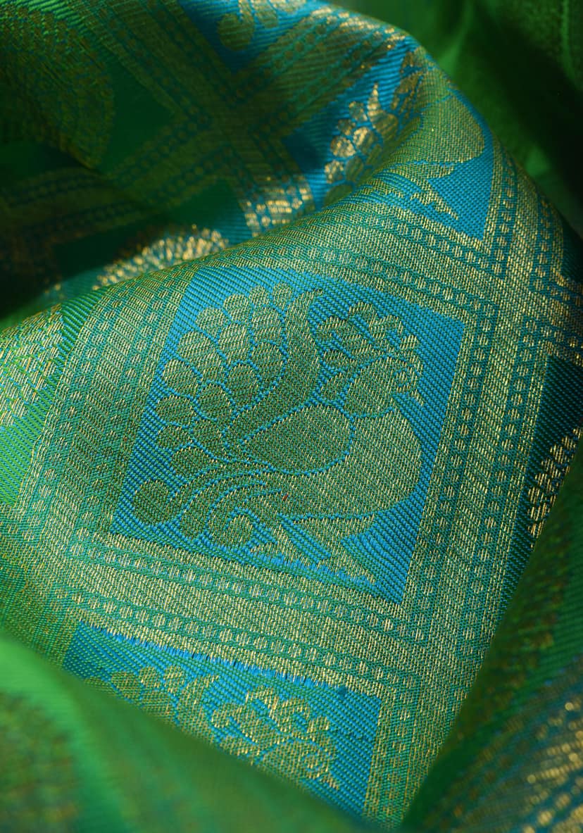 Green Dual Tone Patola Design Brocade Kanjivaram Silk saree with Antique Gold Zari | SILK MARK CERTIFIED view 2