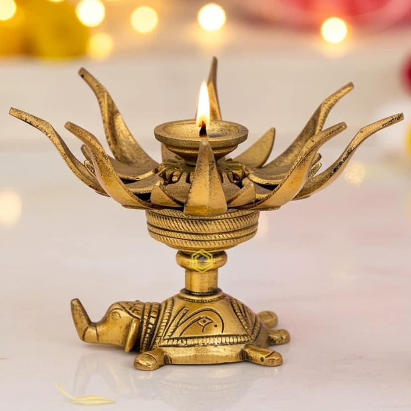 Brass Curved Metal Flower Candle Holder On Elephant (BSMAS1190 A)
