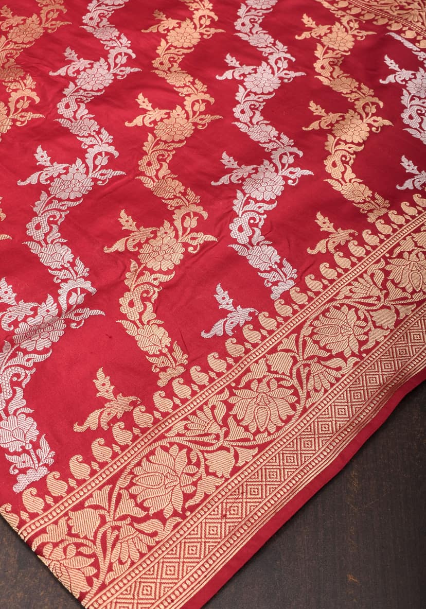Exquisite Kadhuwa Jungla Alfi Leheria Saree in Blood Red | SILK MARK CERTIFIED view 2