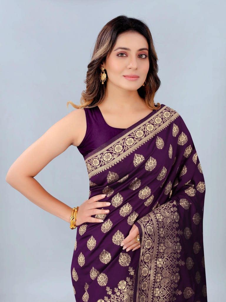 Women's Banarasi Silk Woven Wine Saree with Unstitched Blouse Piece view 3