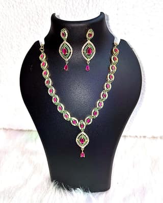 Stunning Emerald and Ruby Necklace Set in Gold plated