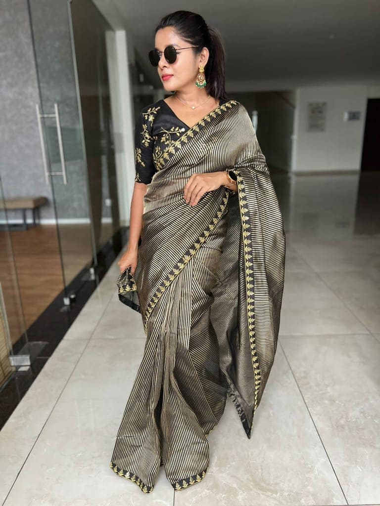 Black & gold organza saree with embroidery blouse view 2