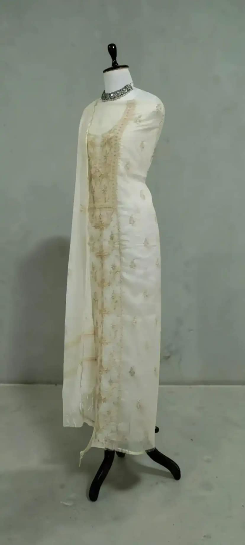 Lucknow Chikankari Hand-Embroidered Mul Cotton Dress Material view 2