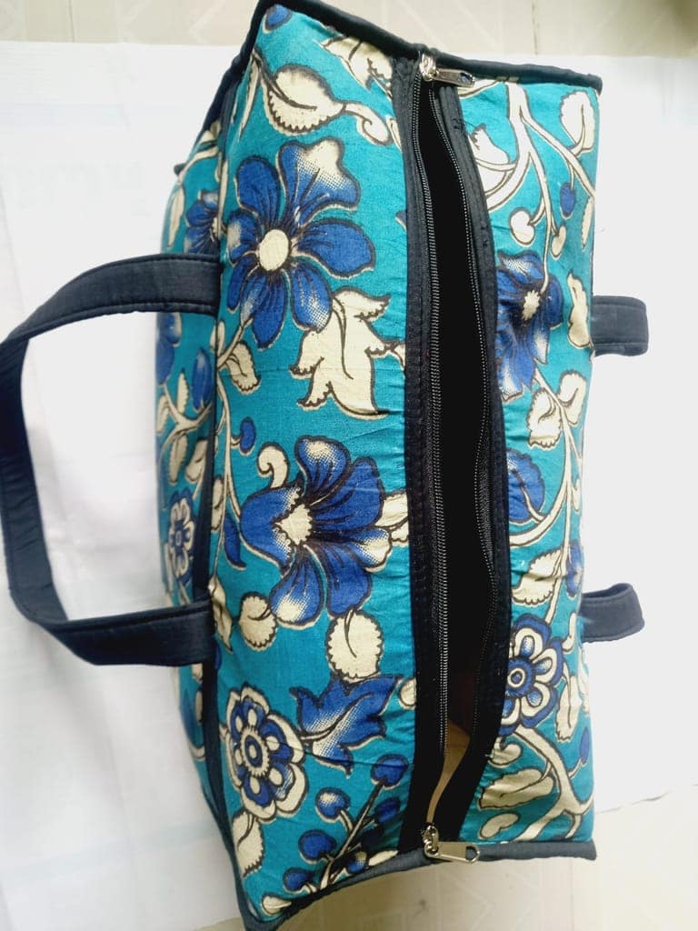 Handmade Floral Print Cotton Tote Bag with Zipper Closure view 2