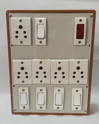 6A 5 Sockets (5 Pin Socket) & 5 Switch Extension Box with Indicator, 6A Plug & 25m Wire