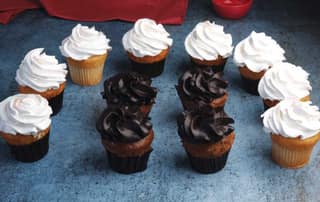 Assorted classic cupcakes pack of 2