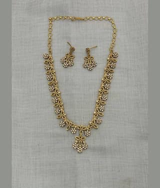 ROFARWORD Gold Brass Necklace Set ( Pack of 1 )