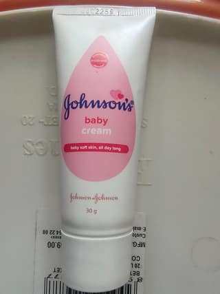 Johnson baby cream