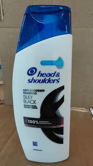 Head & shoulder anti dandruff shampoo silky black