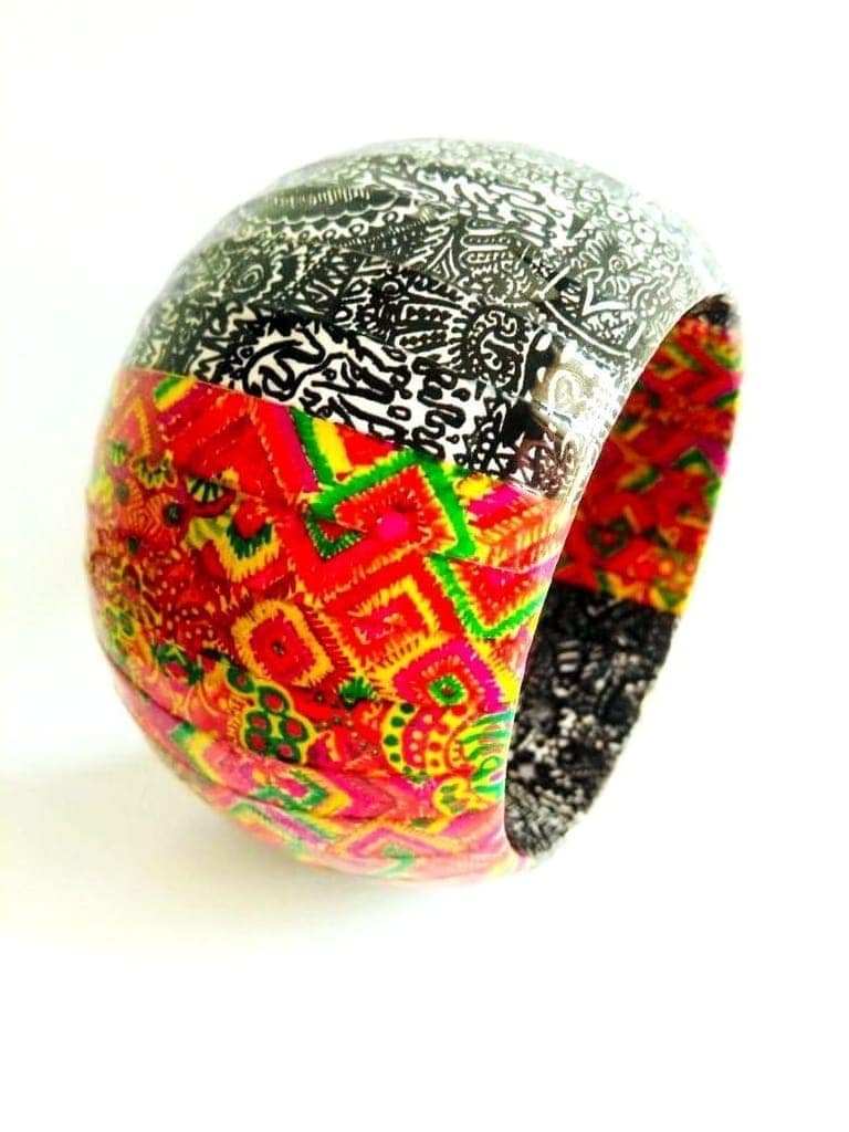 ELEGANT BLACK & RED WOODEN BANGLE view 2