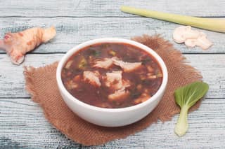 Chicken tom yum soup