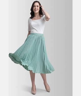 KZULLY - Green Crepe Women's Flared Skirt ( Pack of 1 )